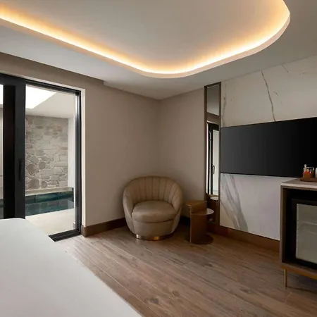 Boreas Hotel, Trademark Collection By Wyndham Hotel
