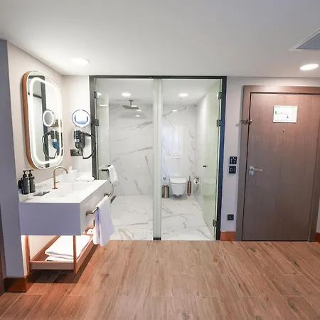 Boreas & Spa, Trademark Collection By Wyndham Hotel