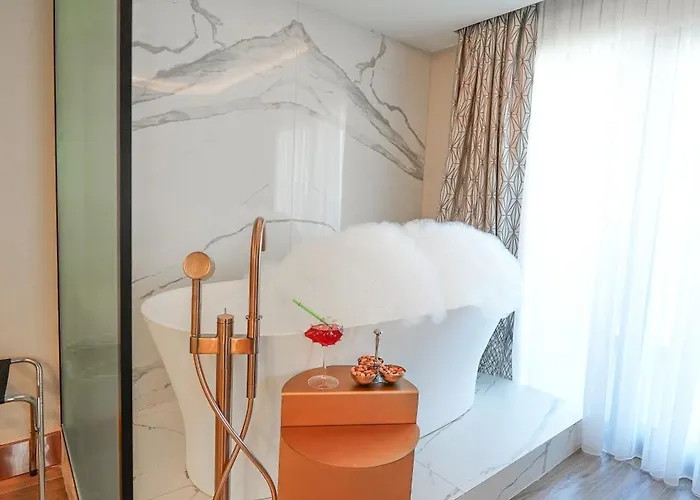 מלון Boreas & Spa, Trademark Collection By Wyndham