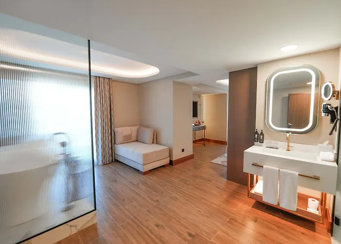 Boreas & Spa, Trademark Collection By Wyndham Hotell 4*