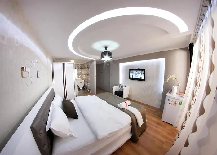 Boreas & Spa, Trademark Collection By Wyndham 호텔